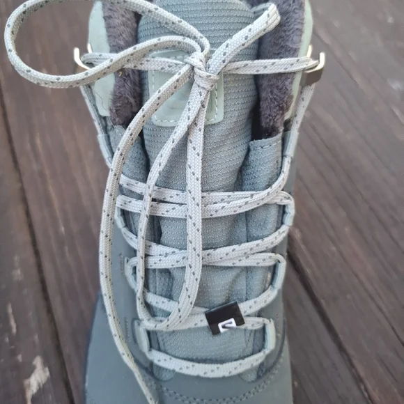 Salomon Yalta Thinsulate Water Resistant Boots Size 7 NWOT - Picture 4 of 8